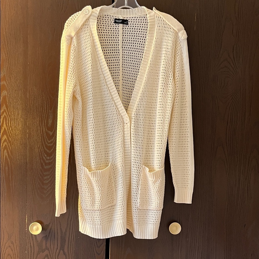 Simply Vera long sleeved cream colored, long sweater. Size Small.